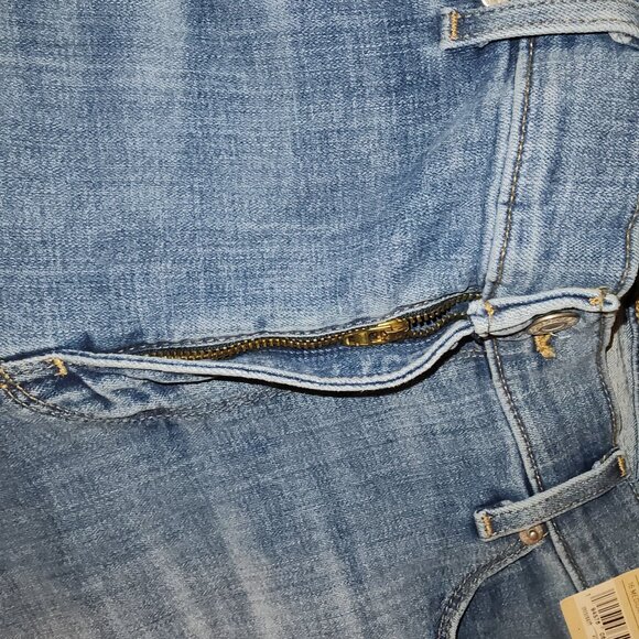 Levi’s Classic Bootcut Jeans NWT Size 16 Medium Wash Blue - Picture 6 of 16